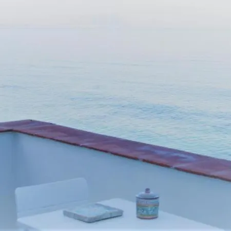 Semesterbostad Sfondo Blu Sul Mare *