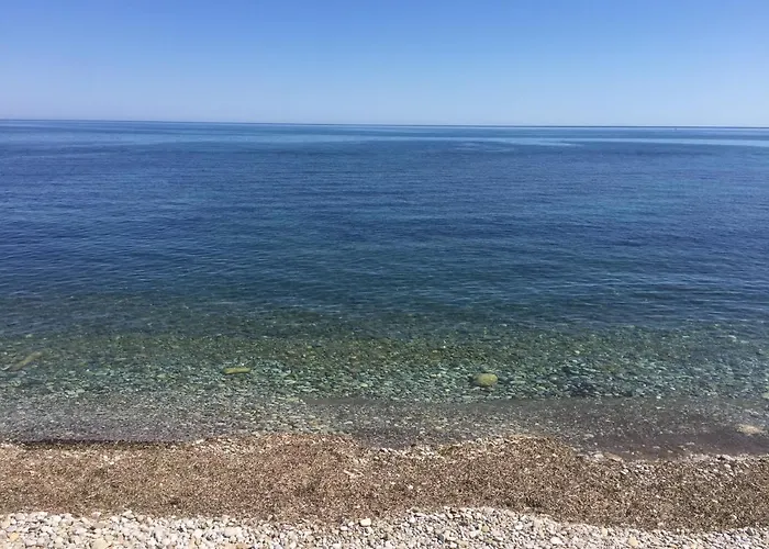 Feriehus Sfondo Blu Sul Mare Trabia