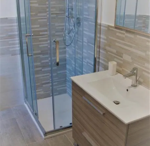 Sfondo Blu Sul Mare Dom wakacyjny Trabia